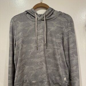 Vuori Halo Essential Hoodie Gray Camo Lounge Soft Stretch Womens S